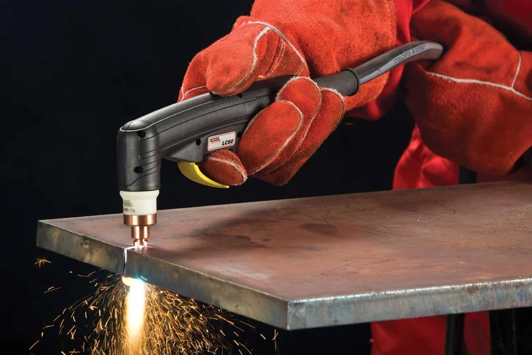 Equipo de corte plasma y oxicorte para placas de metal en León Bajío